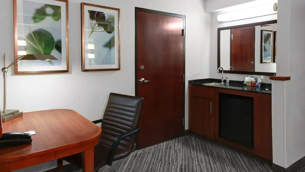 Candlewood Suites Cincinnati Northeast