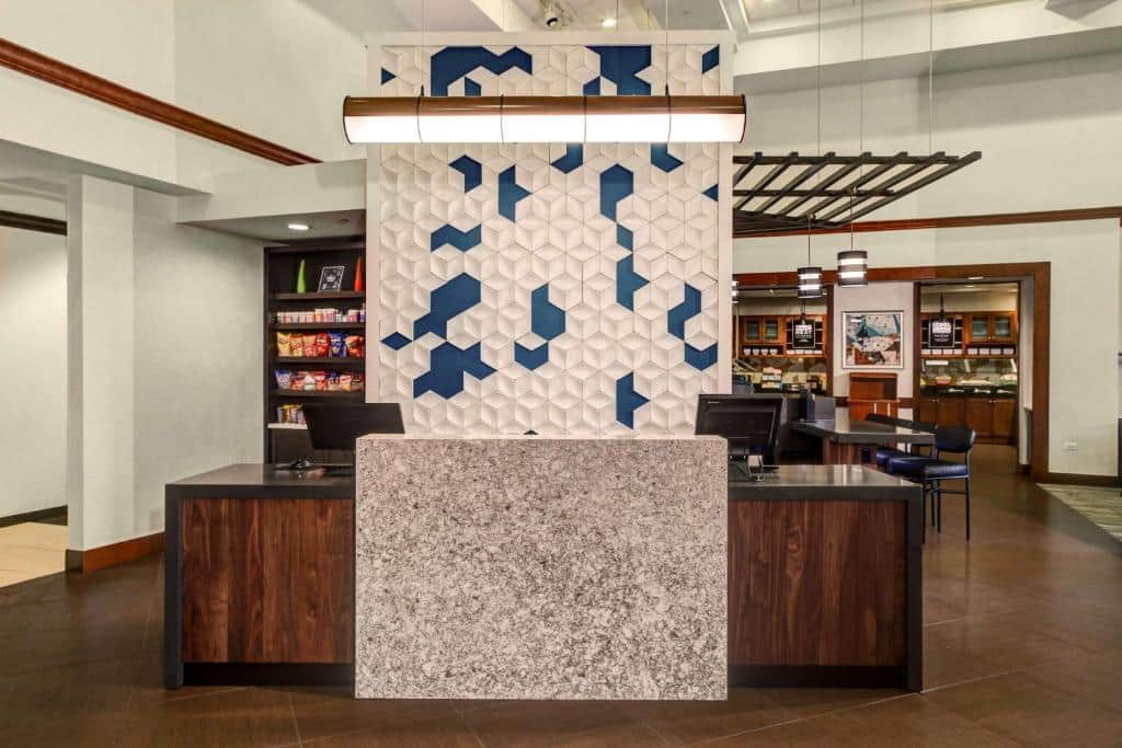 Candlewood Suites Cincinnati Northeast