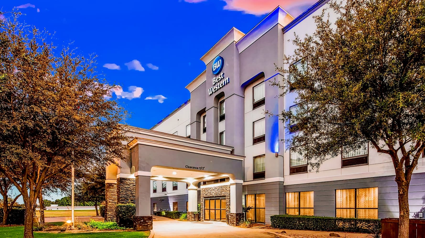 Best Western Red River Inn