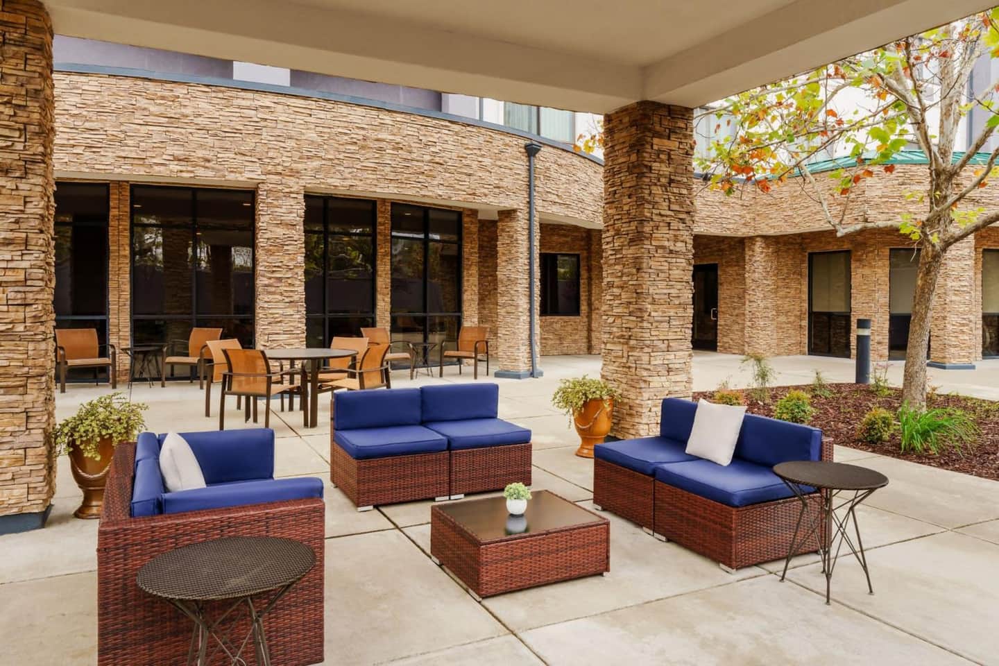 Courtyard by Marriott Sacramento Folsom