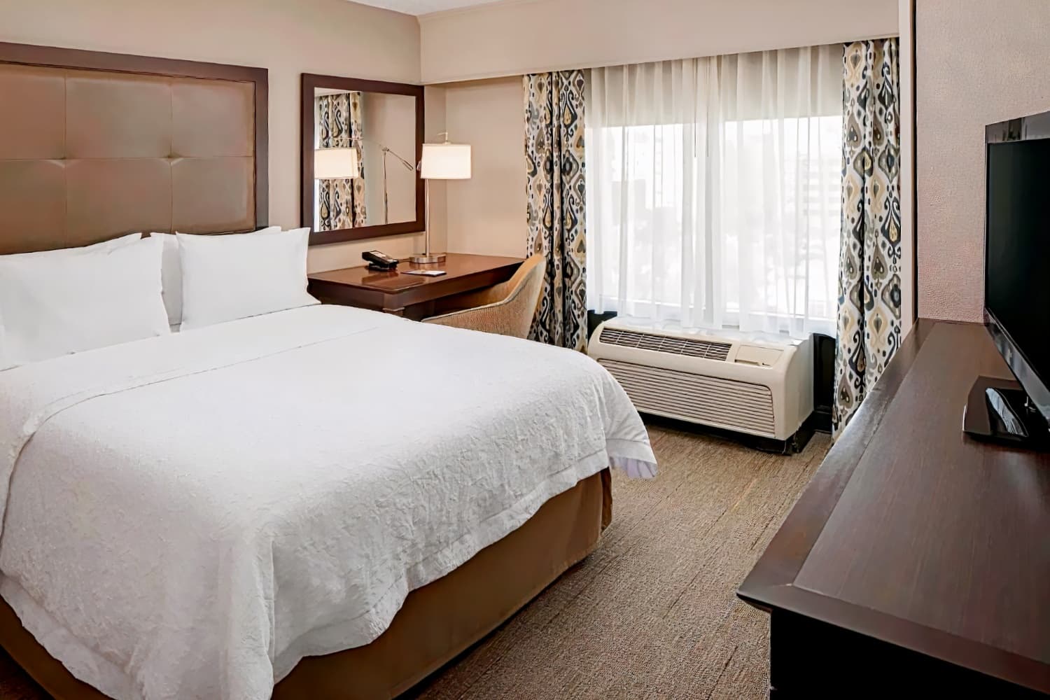 Hampton Inn Louisville Downtown