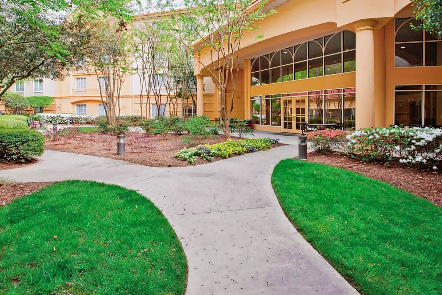 La Quinta Inn & Suites by Wyndham Univ Area Chapel Hill (old)