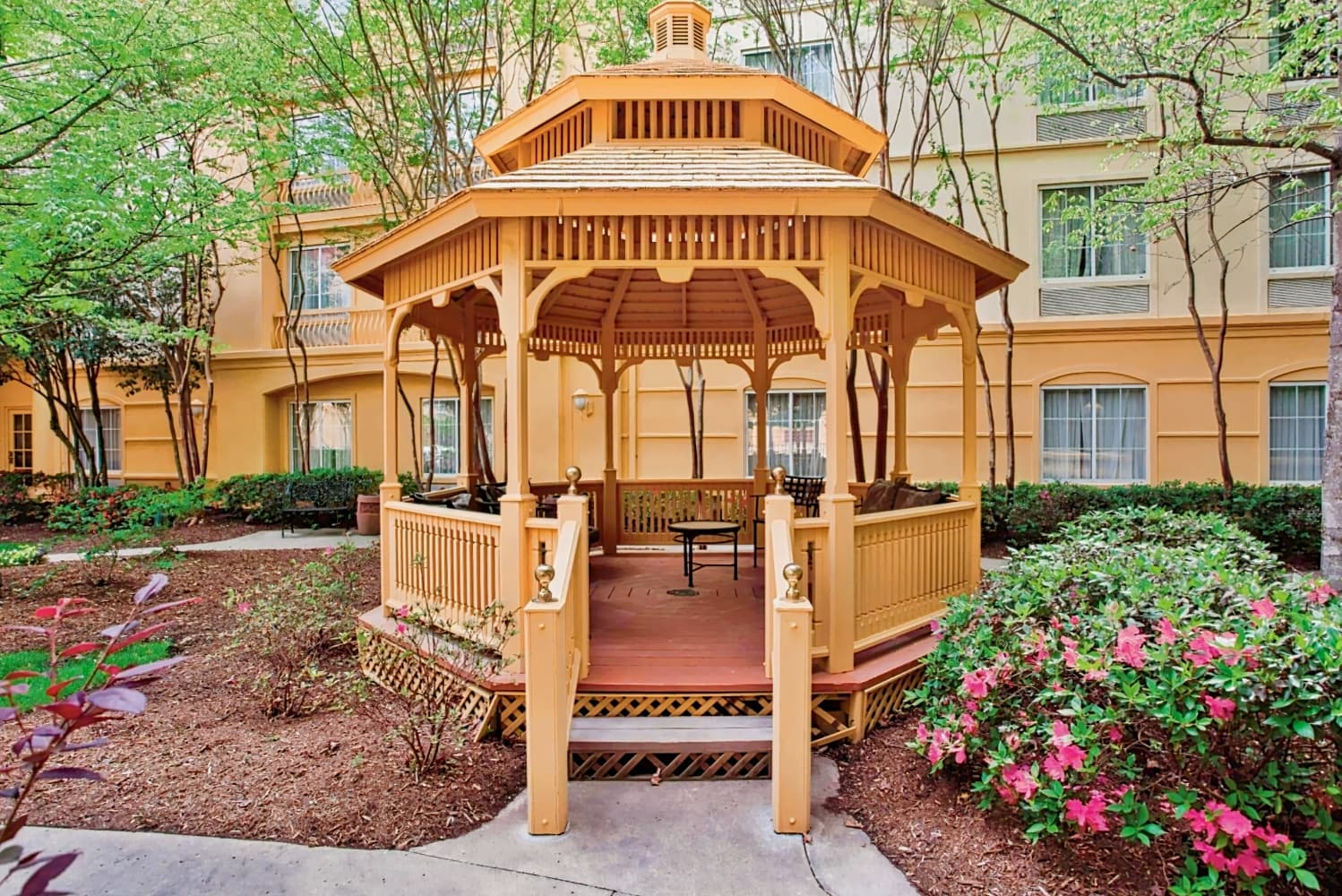 La Quinta Inn & Suites by Wyndham Univ Area Chapel Hill