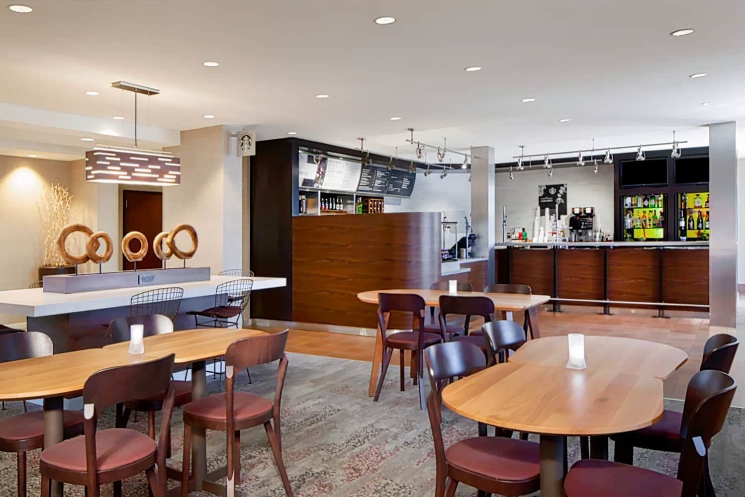 Courtyard by Marriott Oakland Airport