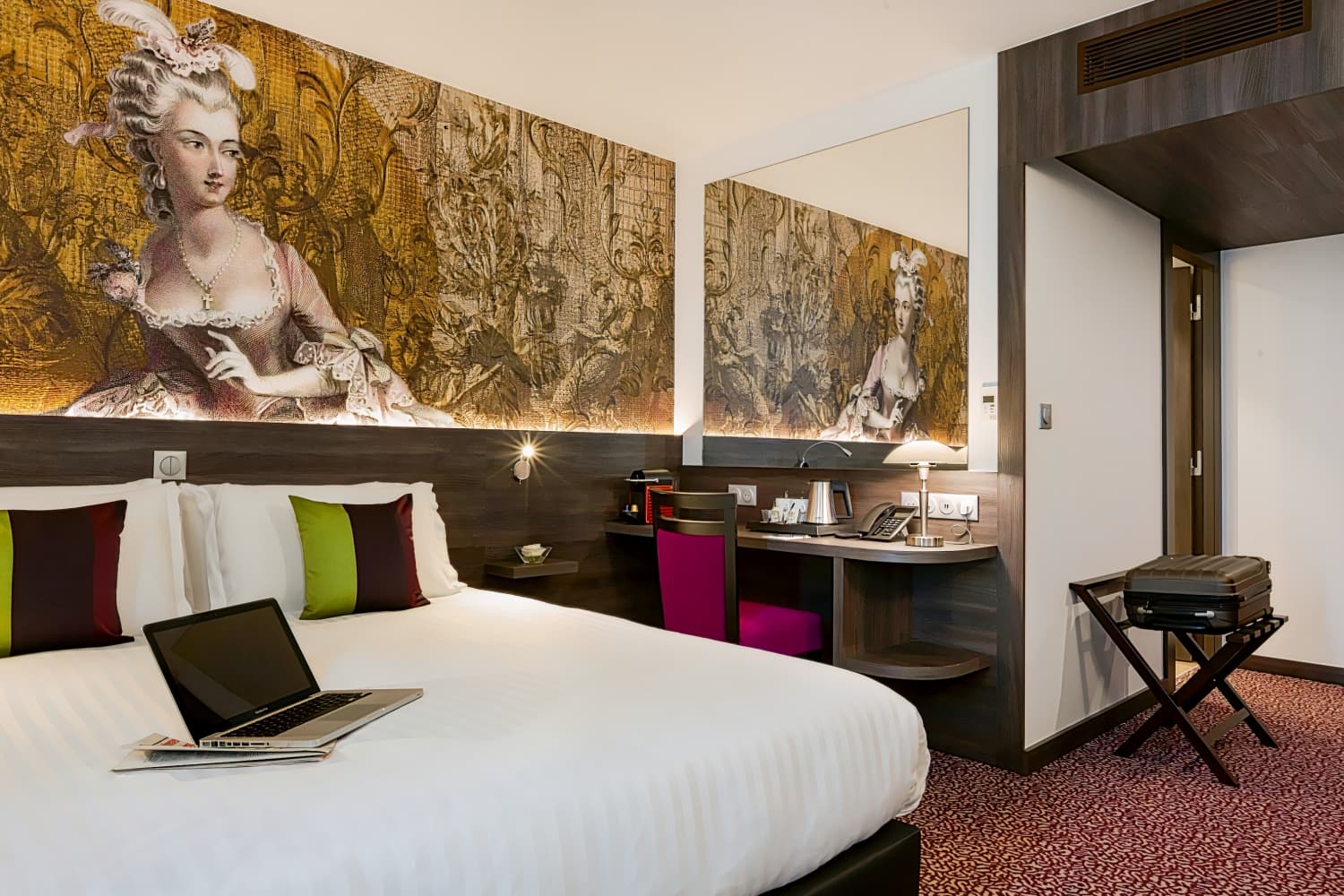 Hôtel Roi Soleil Prestige Plaisir - St Quentin
