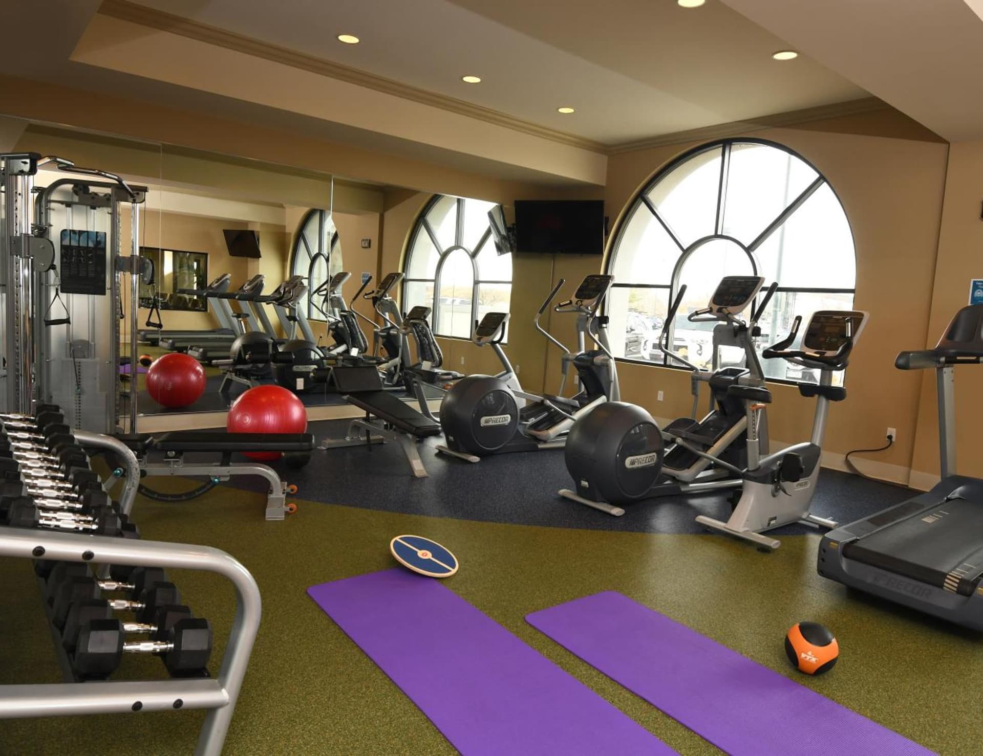 Woolley's Classic Suites Denver Airport