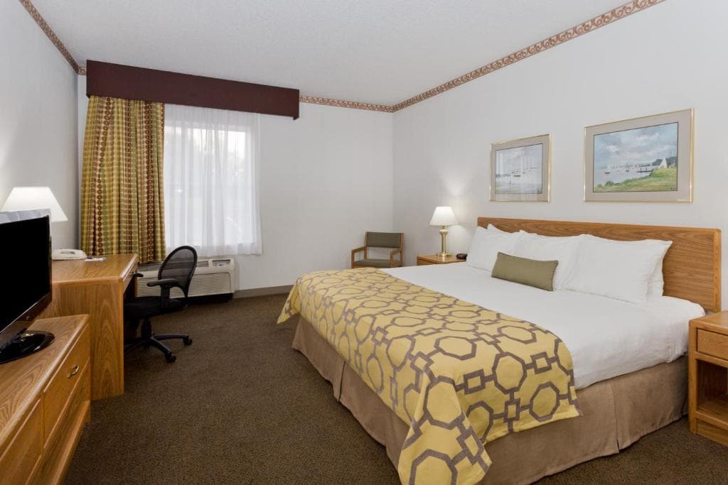 Baymont by Wyndham Rockford