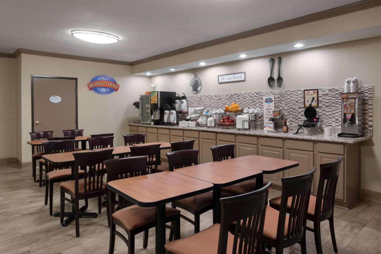 Baymont by Wyndham Belleville Airport Area Free Airport Shuttle