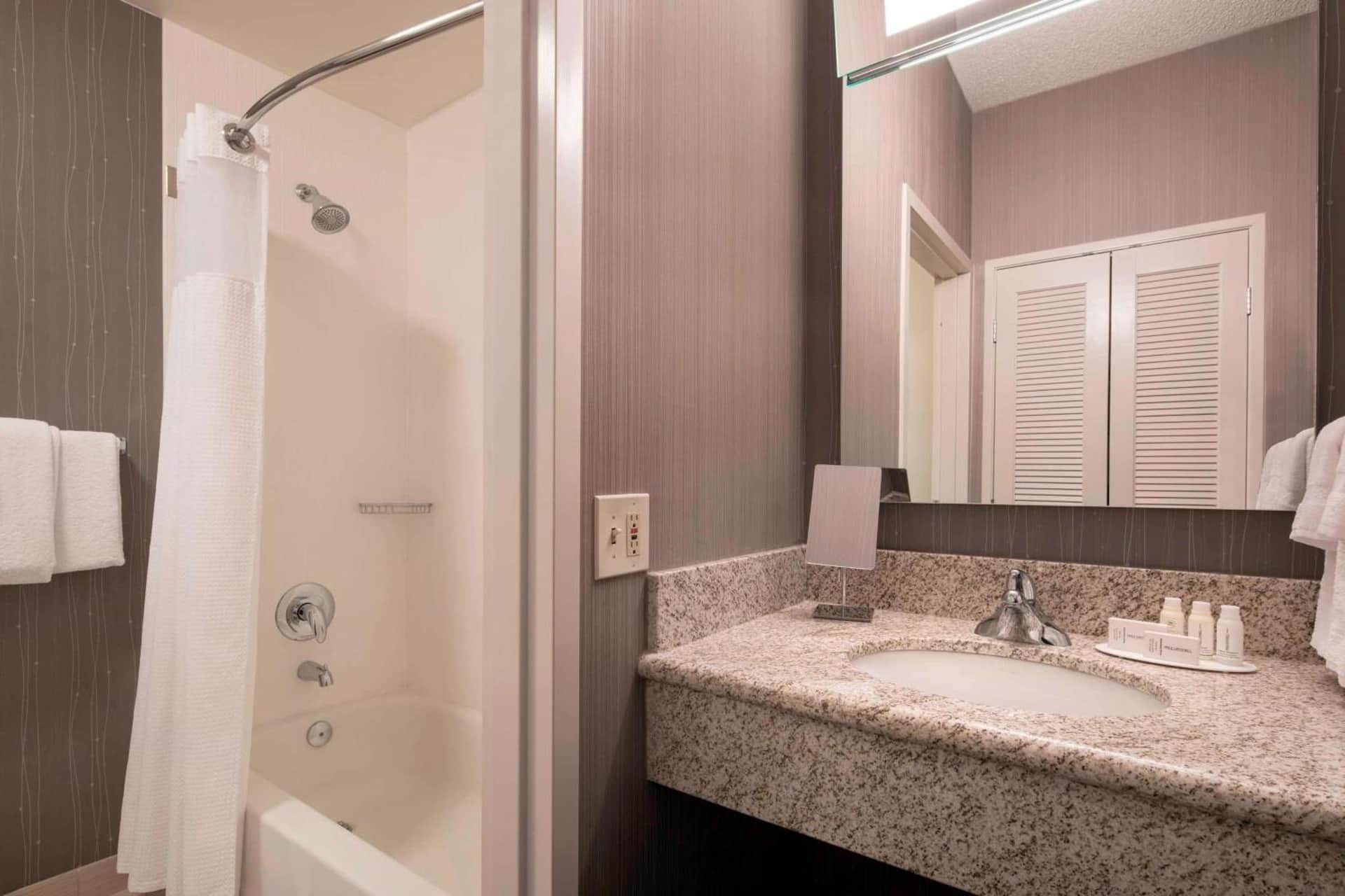 Sonesta Select Tempe Downtown
