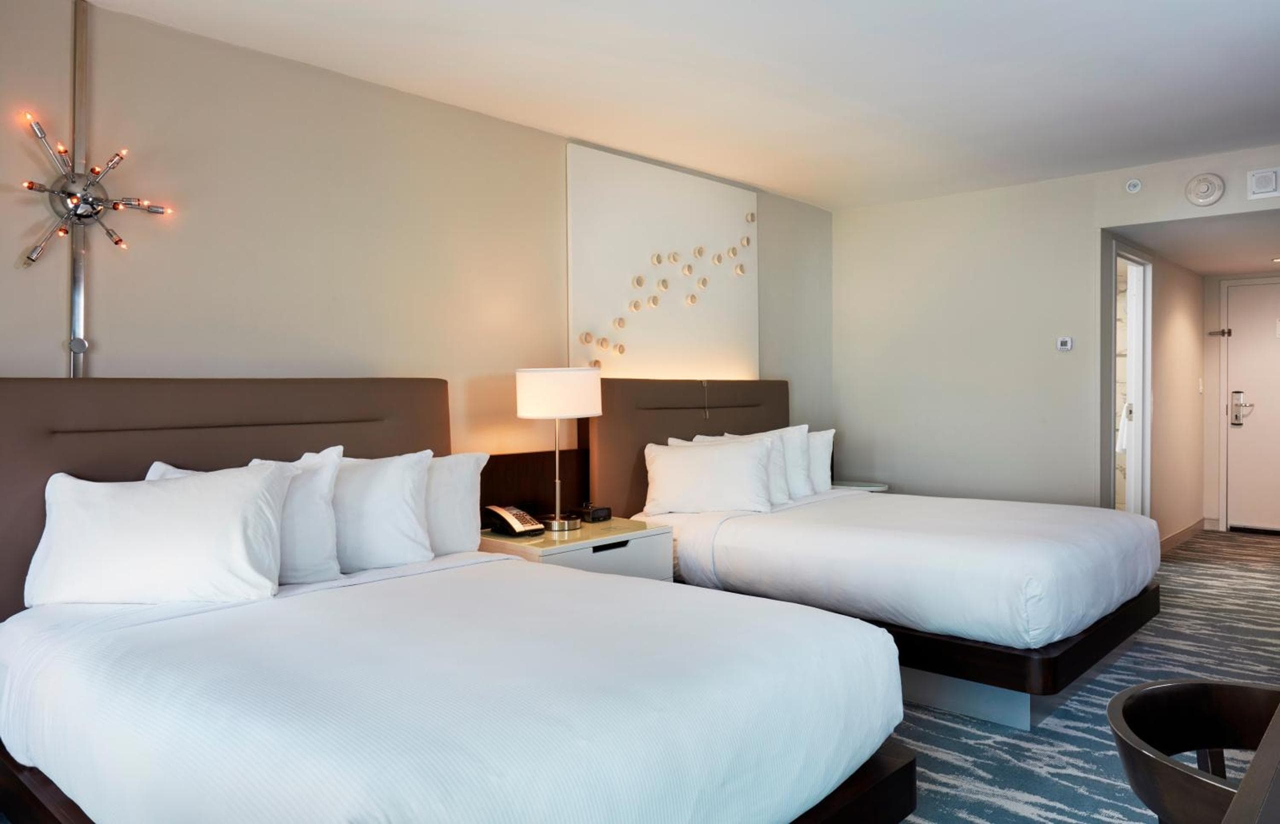 Waterstone Resort & Marina Boca Raton, Curio Collection by Hilton