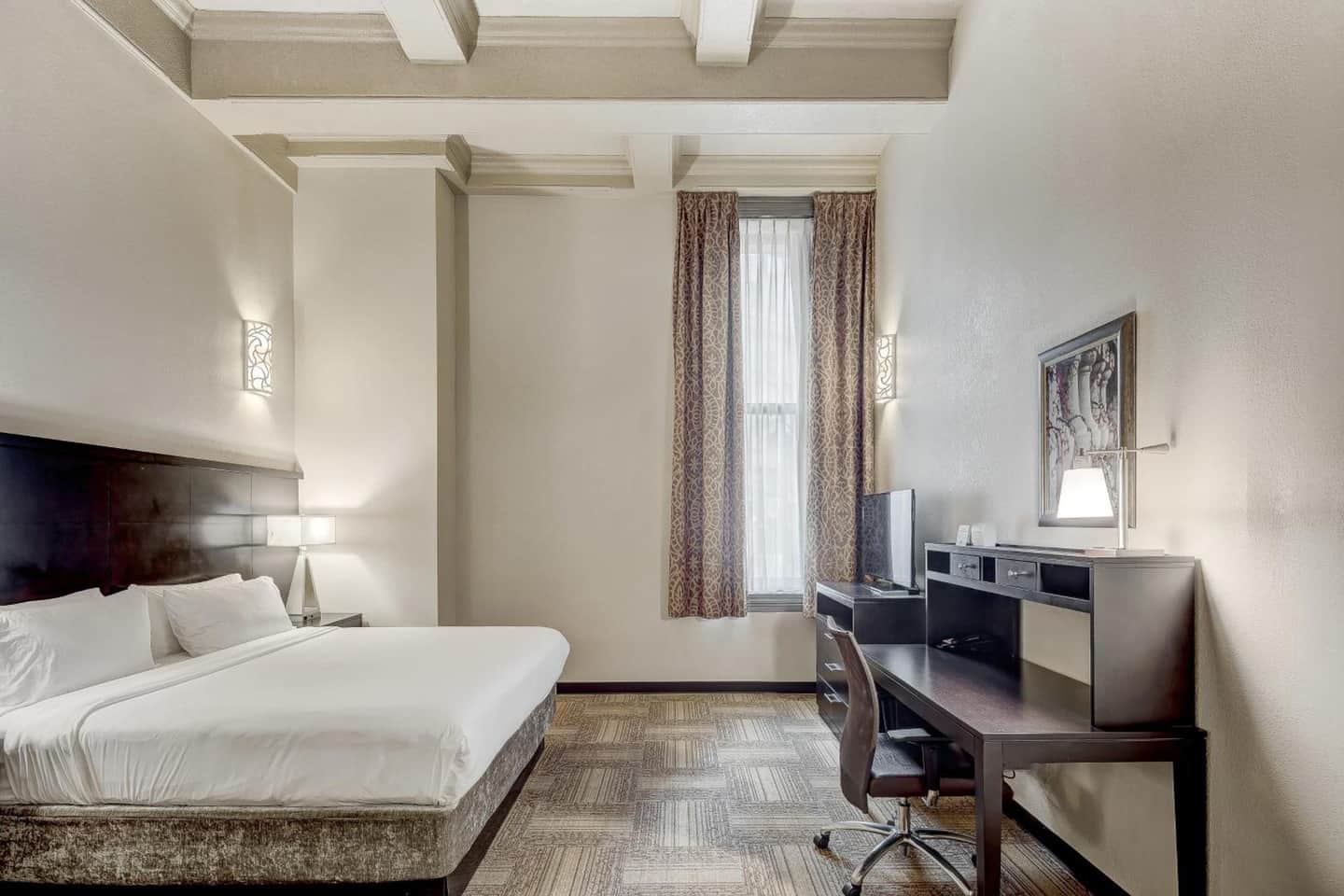 Staybridge Suites Baltimore - Inner Harbor, an IHG Hotel