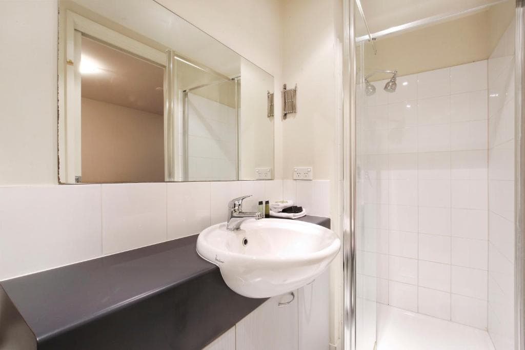 Plum Serviced Apartments