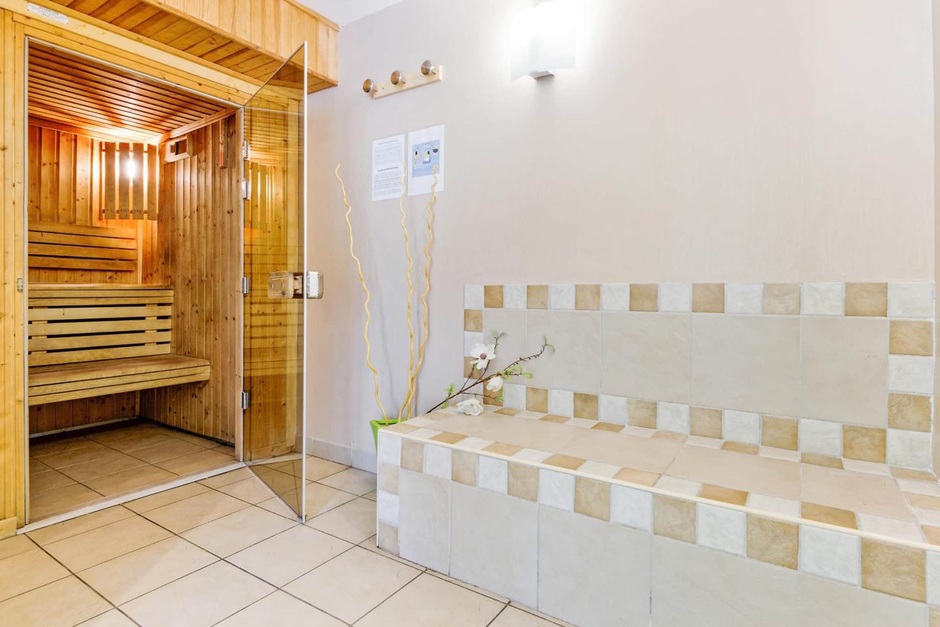 Zenitude Hôtel-Résidences Toulon Six Fours