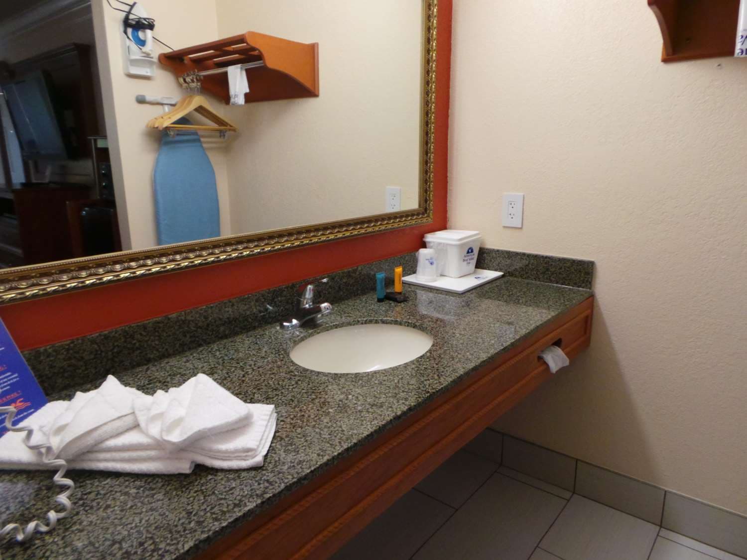 Americas Best Value Inn & Suites-Alvin/Houston
