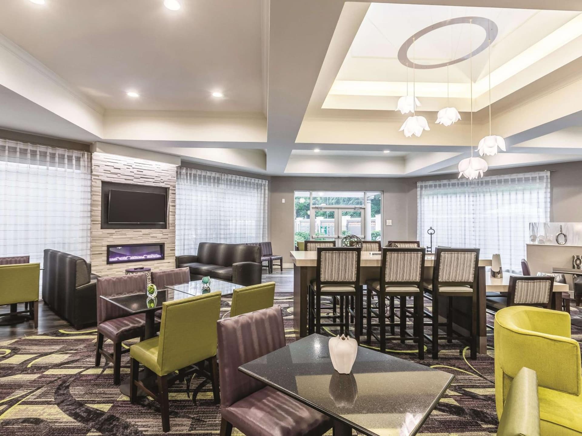 La Quinta Inn & Suites by Wyndham Atlanta Alpharetta