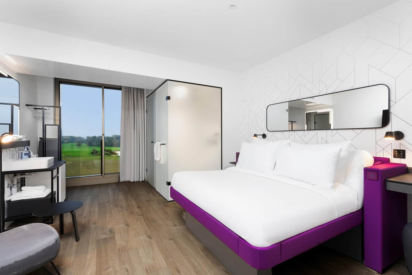Yotel Lake Geneva