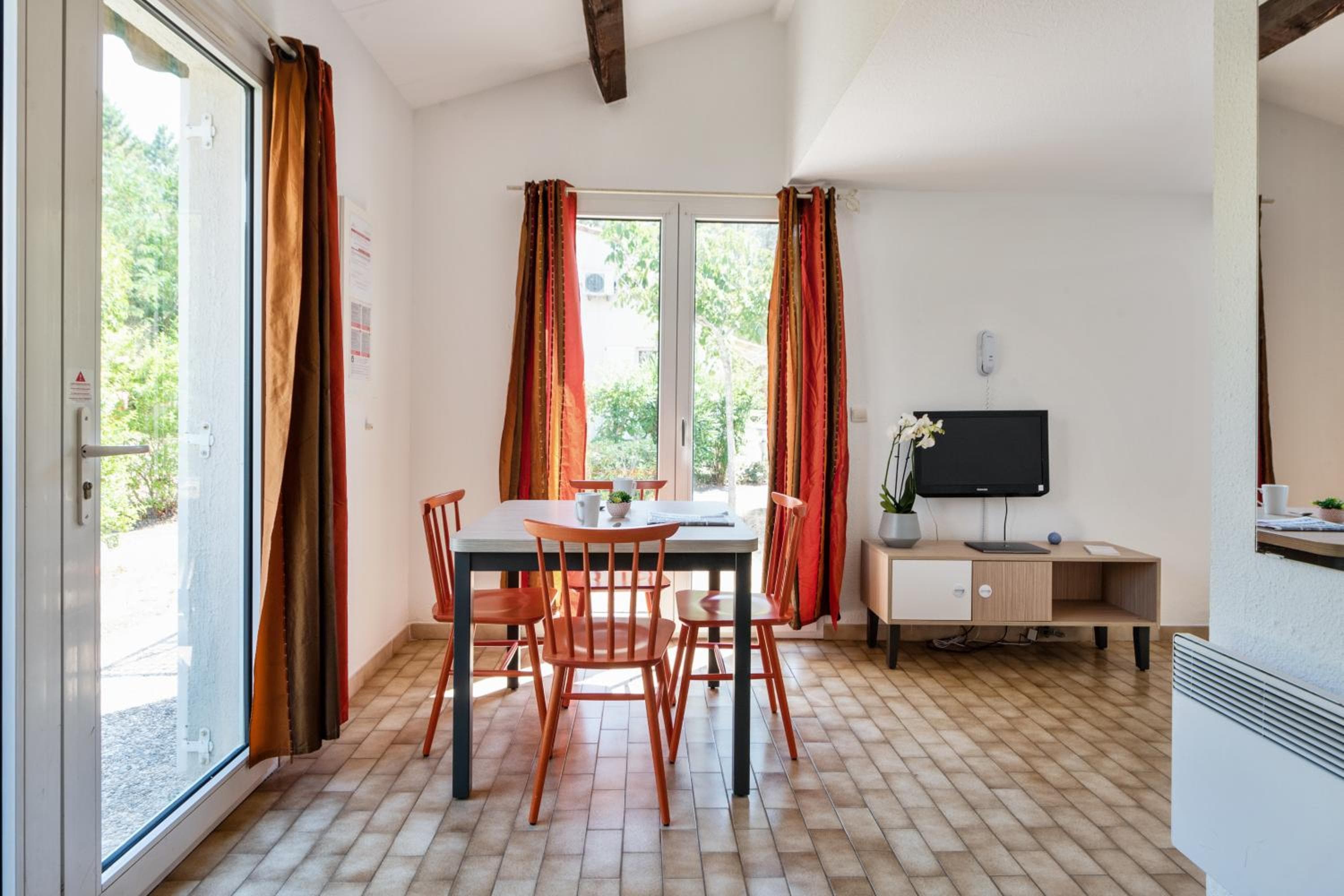 Comfort Aparthotel Mandelieu la Napoule Village