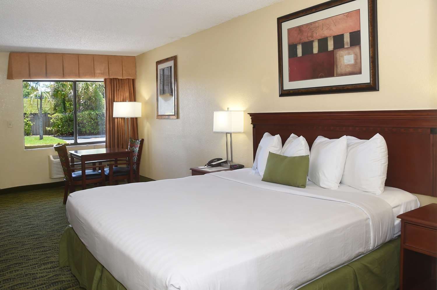 Best Western Orlando East Inn & Suites