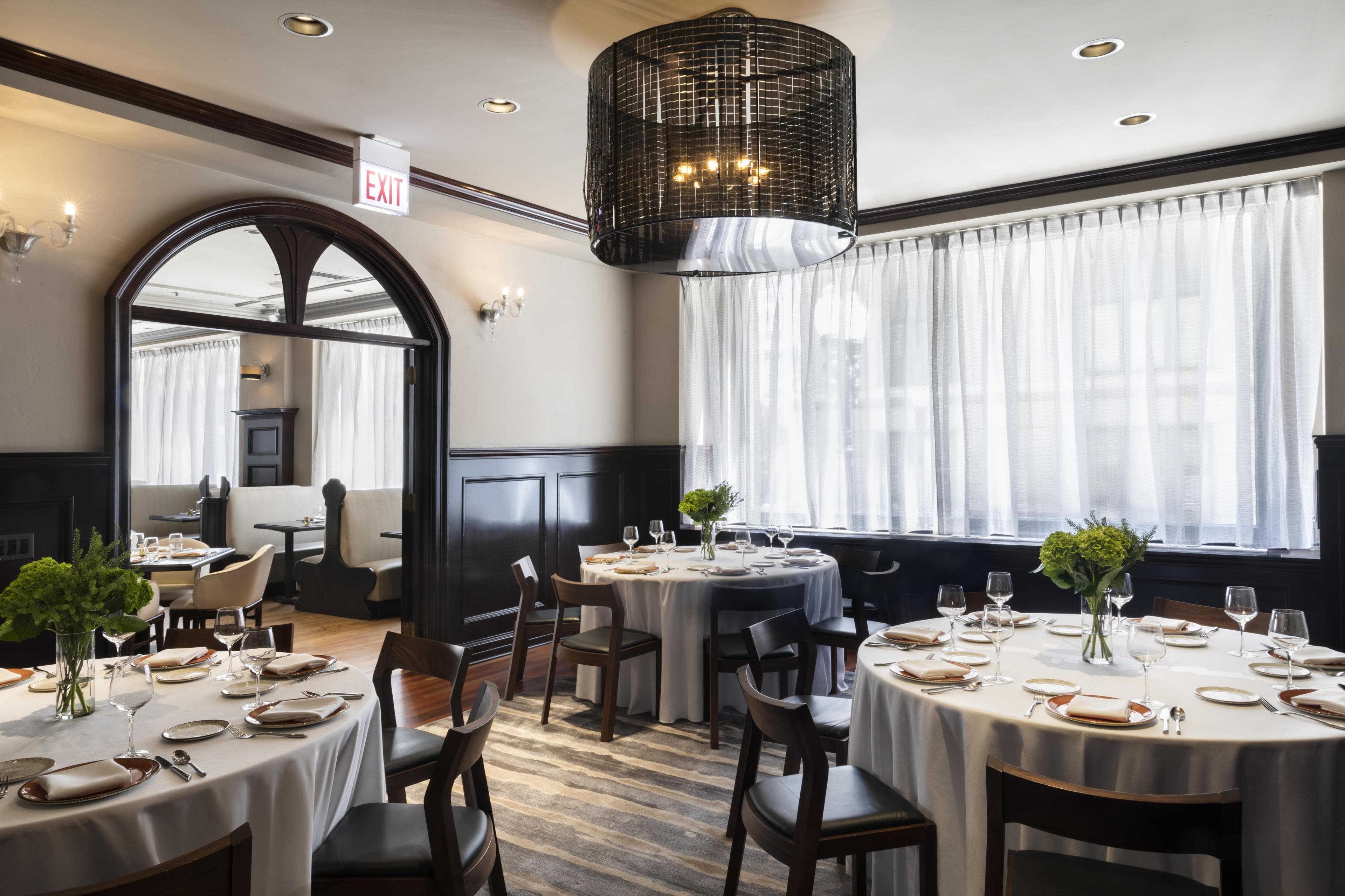 The Allegro Royal Sonesta Hotel Chicago Loop