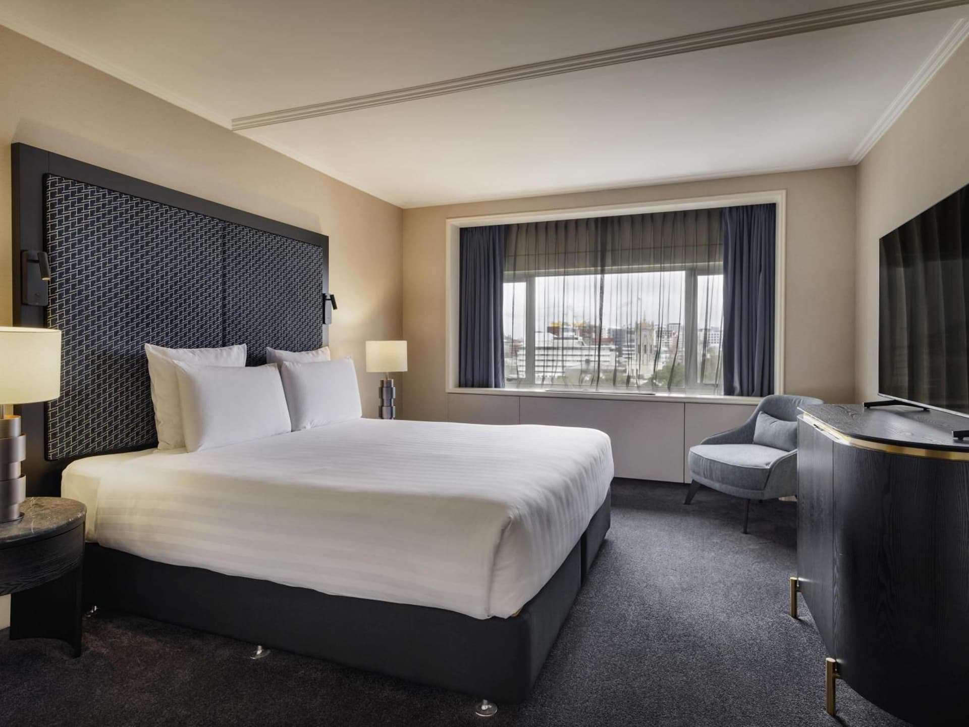 Pullman Auckland Hotel & Apartments