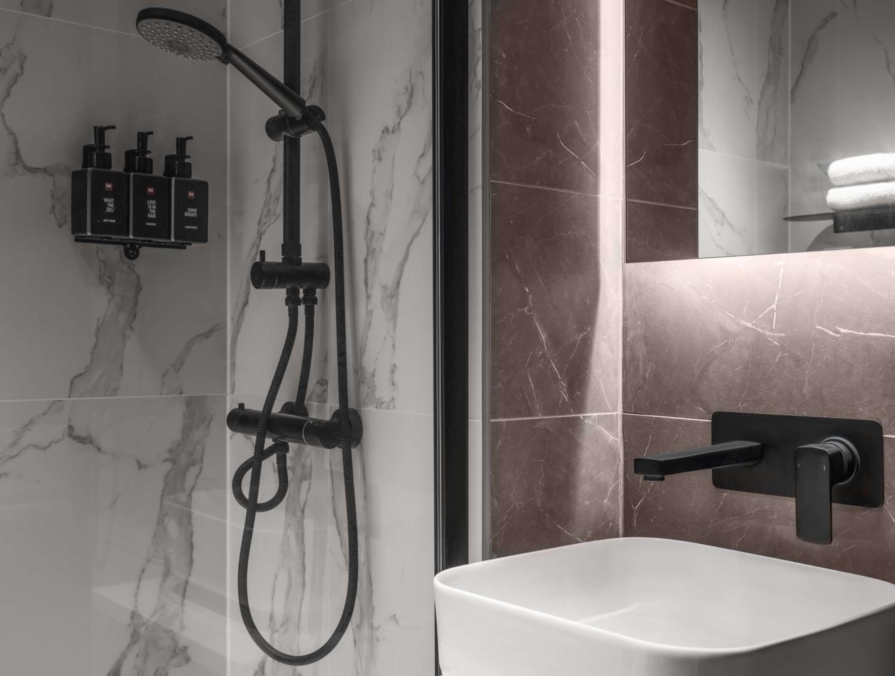 Radisson RED London Gatwick Airport