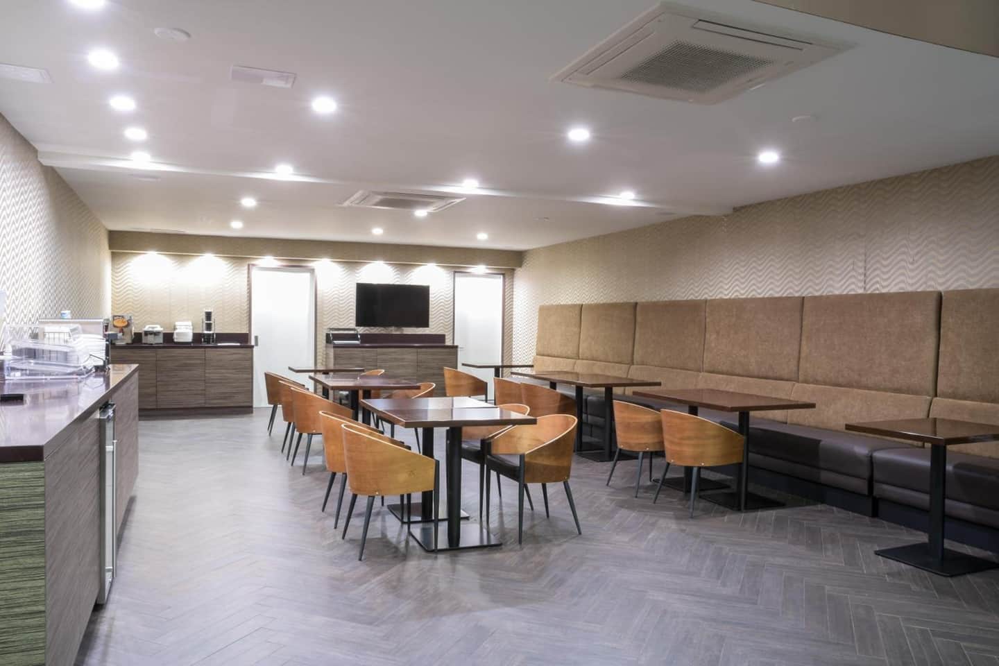 Hotel Xilo Glendale