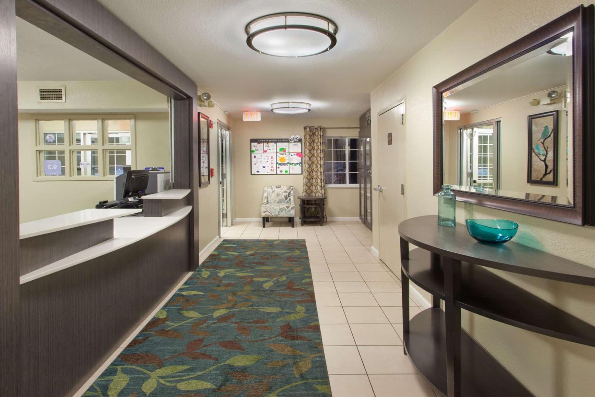 Sonesta Simply Suites Detroit Troy