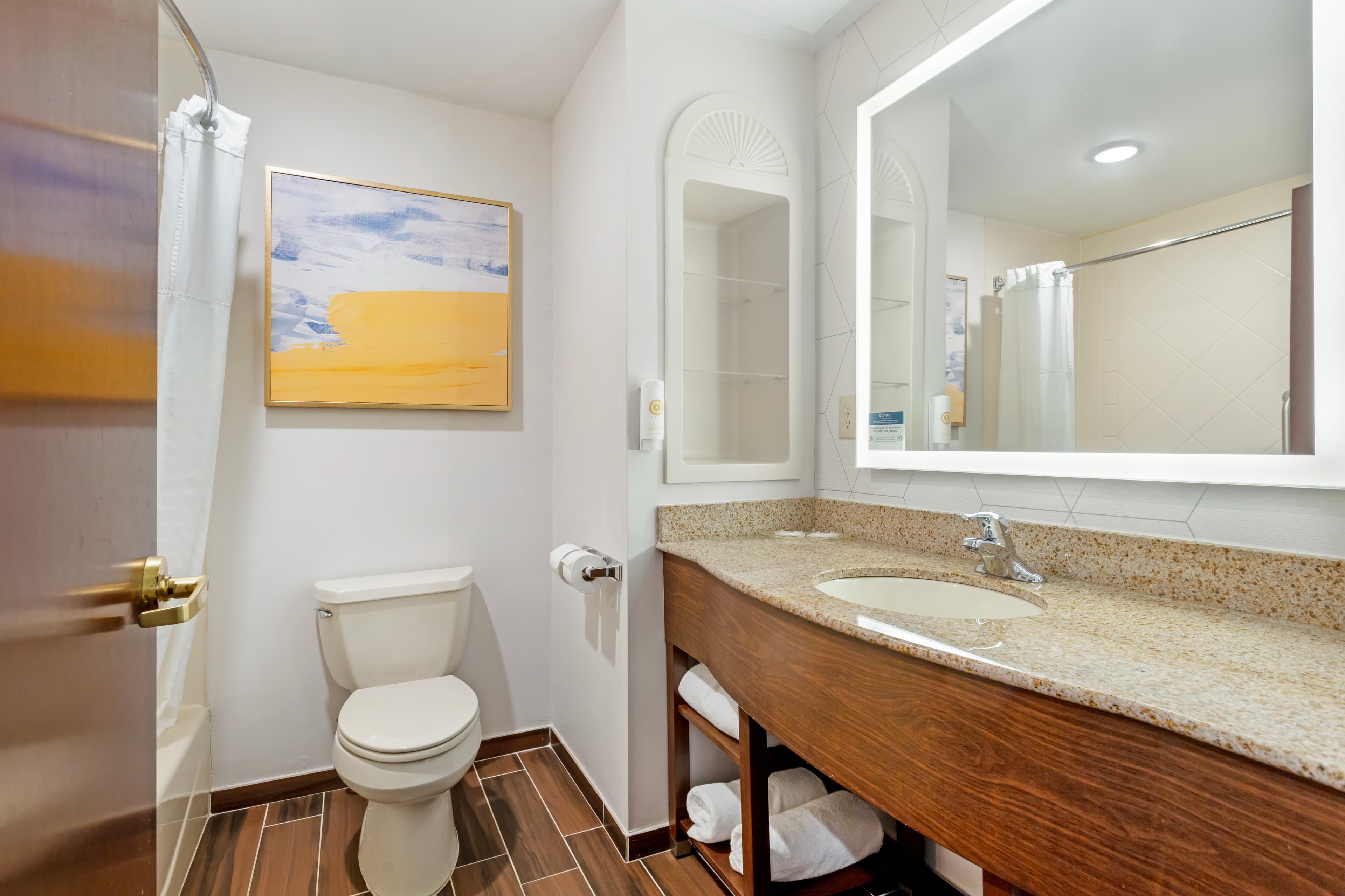 Comfort Suites East Brunswick - South River