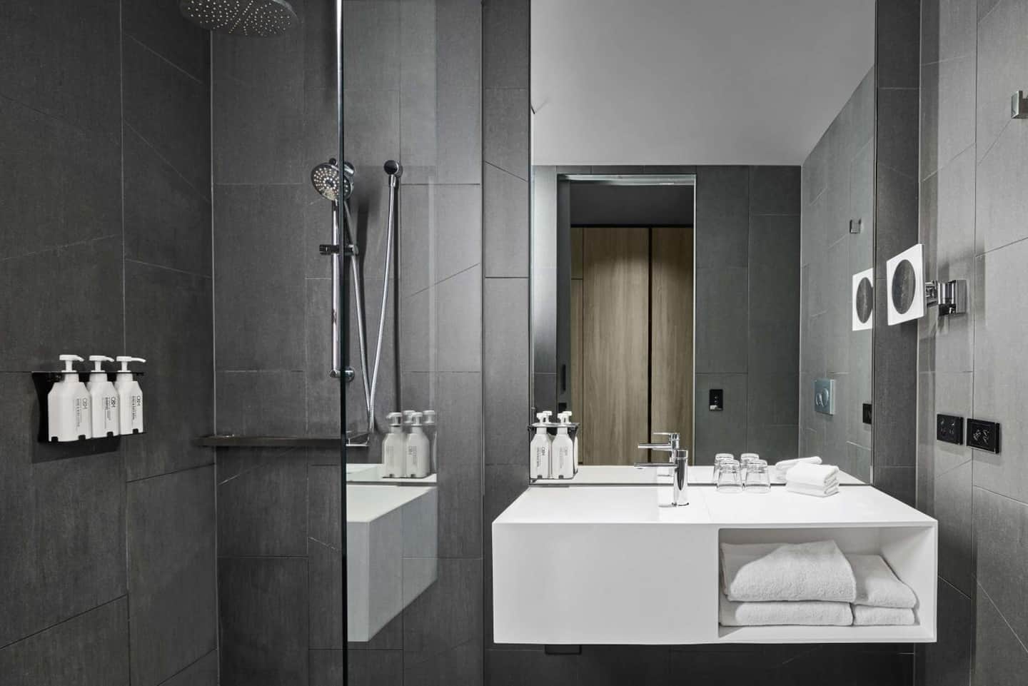 Vibe Hotel Melbourne Docklands