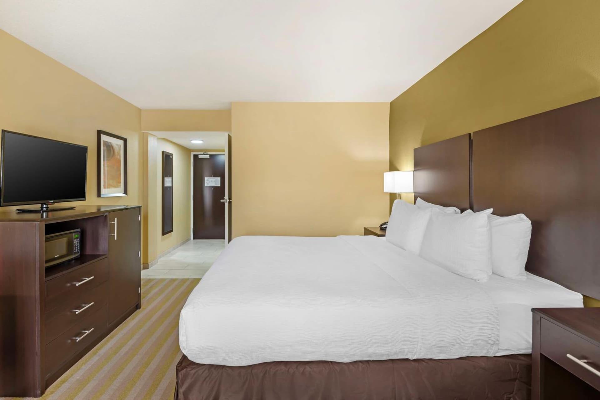Best Western Plus Thornburg Inn & Suites