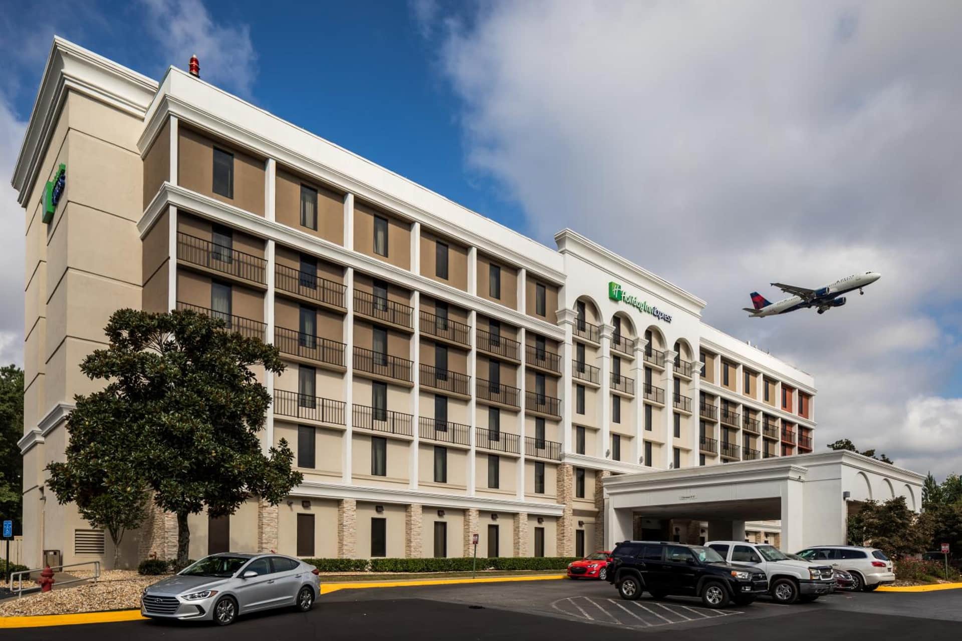 Holiday Inn Express Atlanta Airport-College Park by IHG