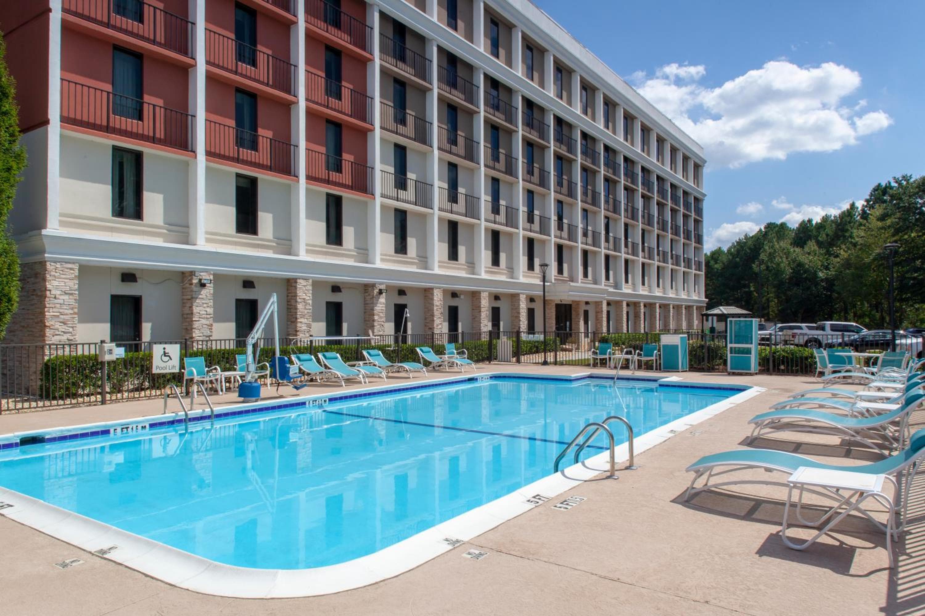 Holiday Inn Express Atlanta Airport-College Park by IHG