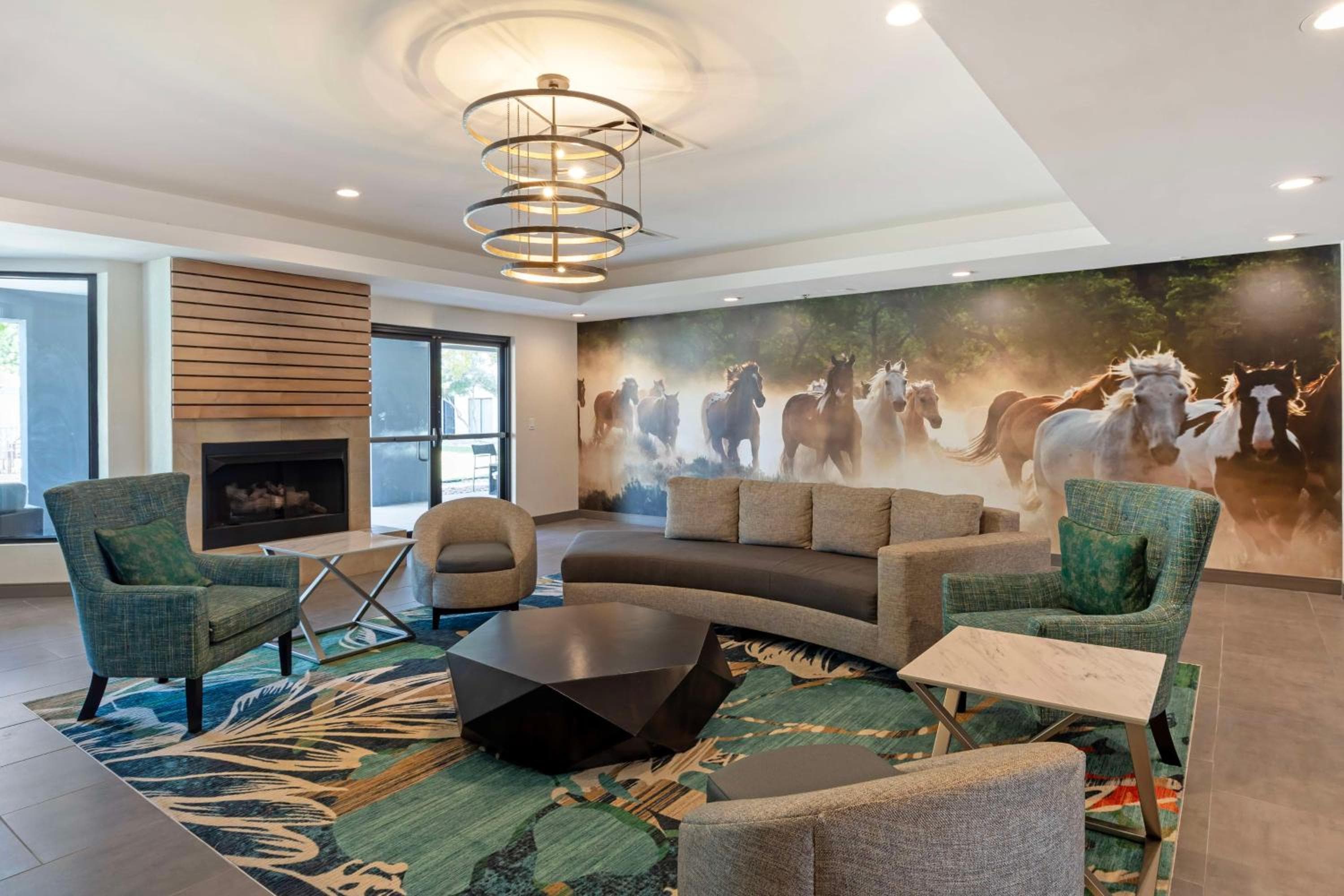 Best Western Plus Fort Worth North