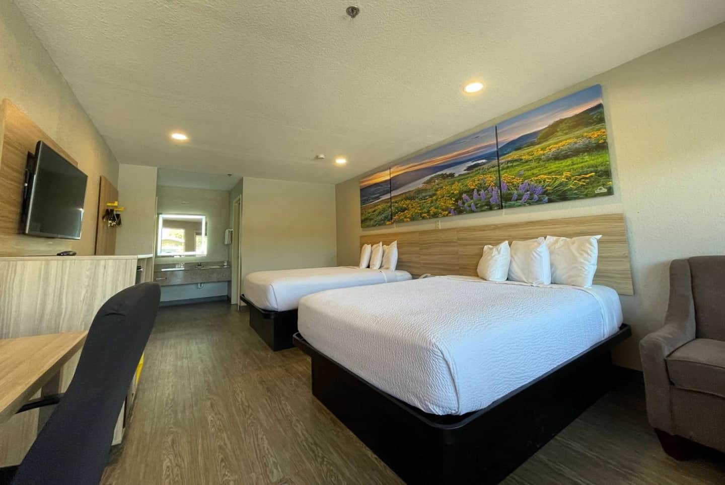 Days Inn by Wyndham Near Seaworld San Antonio