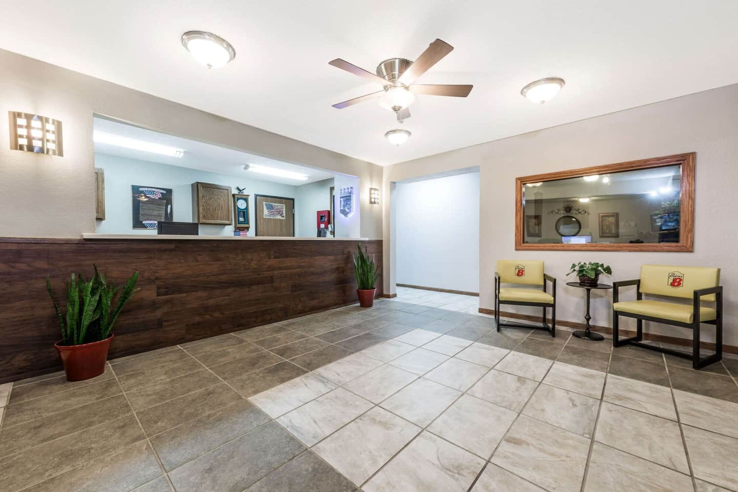 Super 8 by Wyndham Smithville