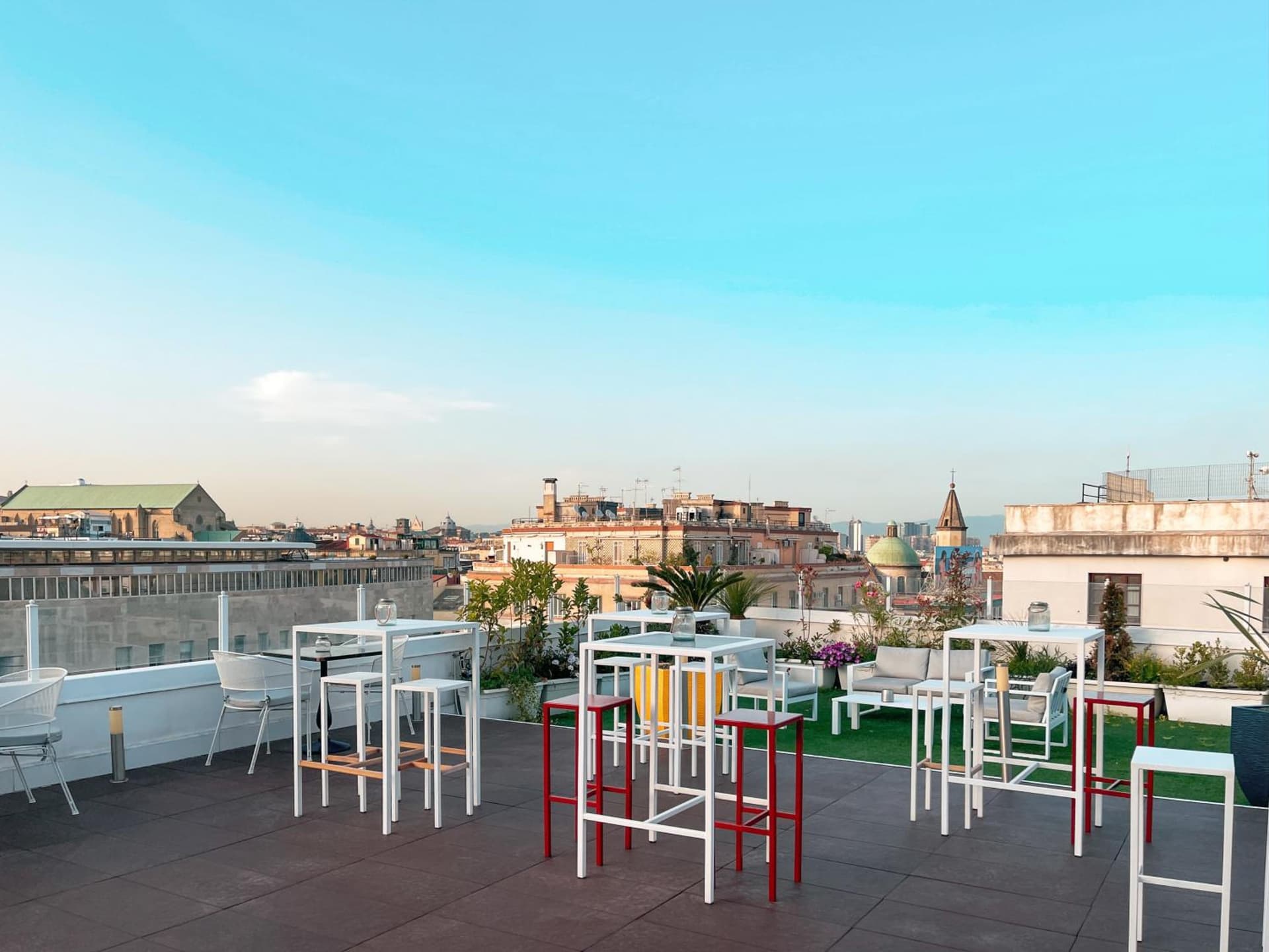 NeapolitanTrips Hotel (Ostello Bello Napoli)