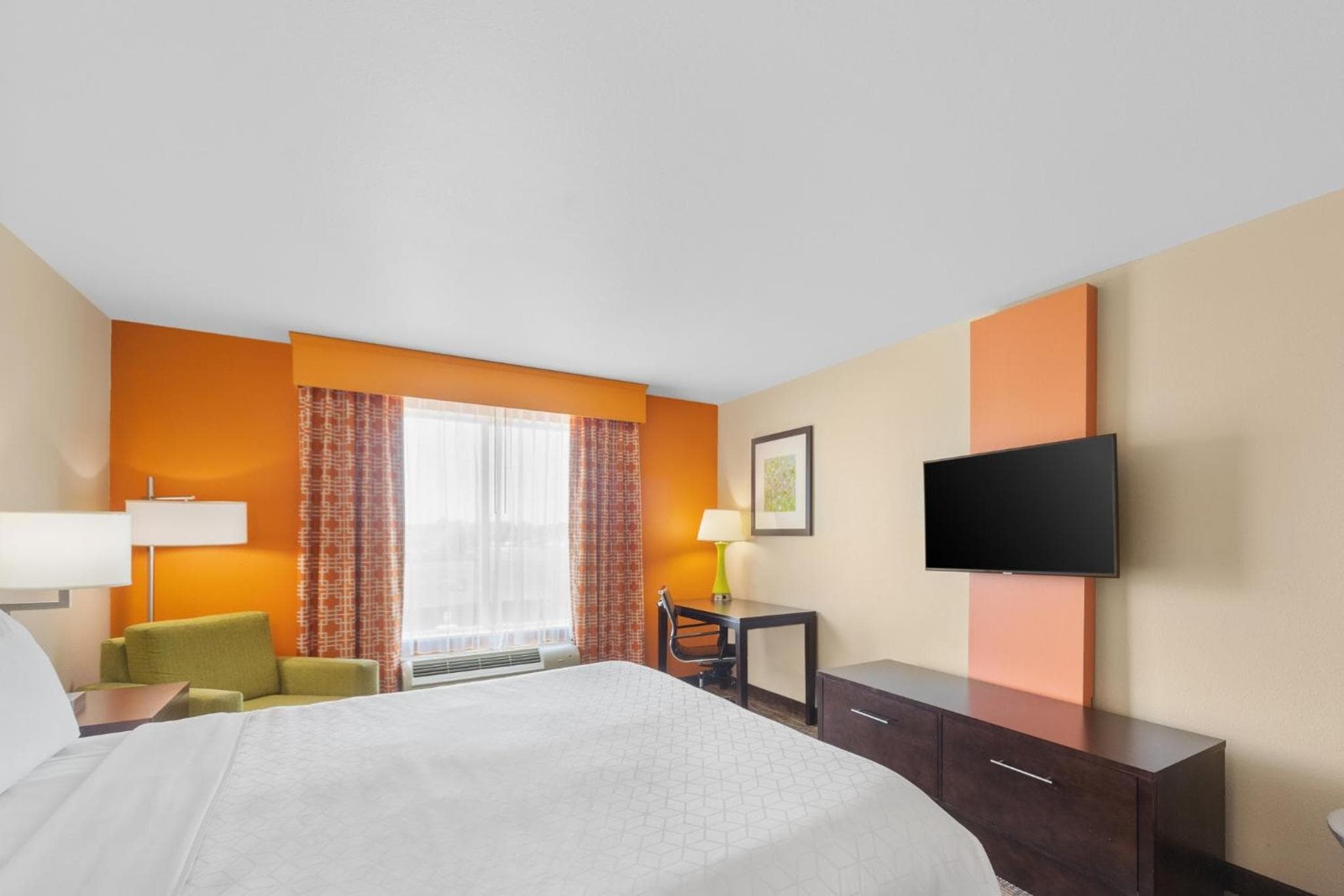 Holiday Inn Express & Suites - Houston NW - Tomball Area