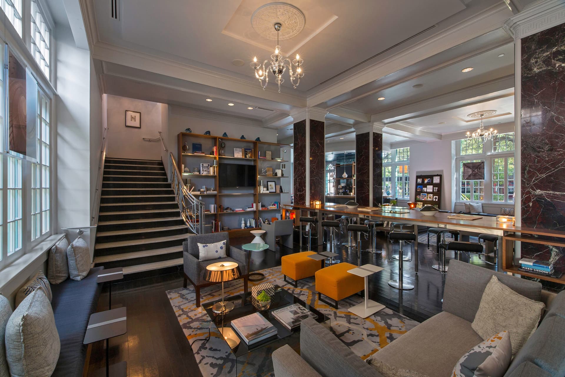 The Stoneleigh, Autograph Collection