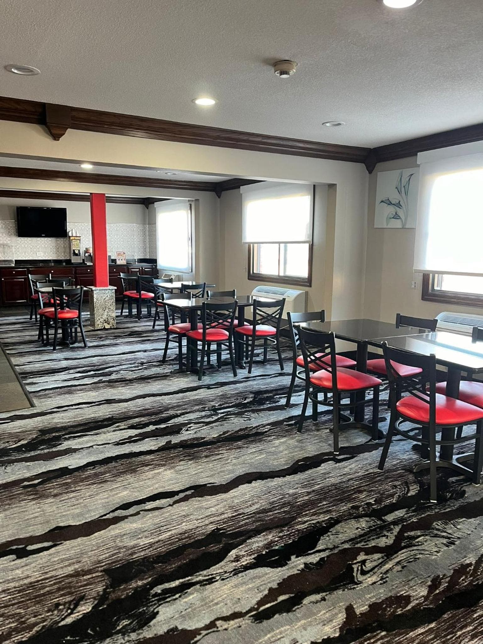 Ramada by Wyndham Cedar Rapids South