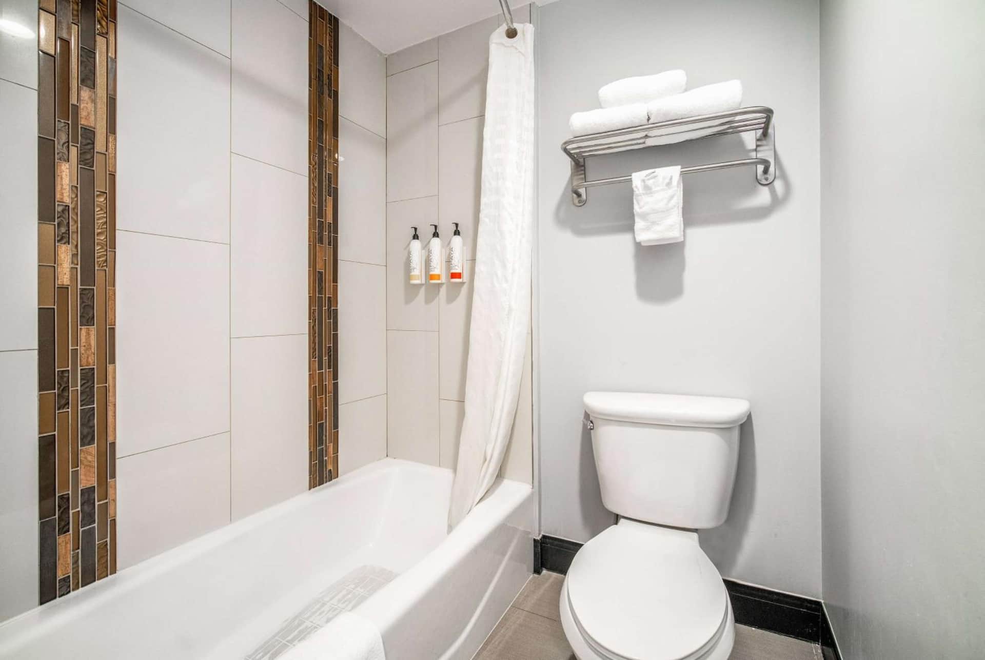 Travelodge Inn & Suites by Wyndham Bell Los Angeles Area