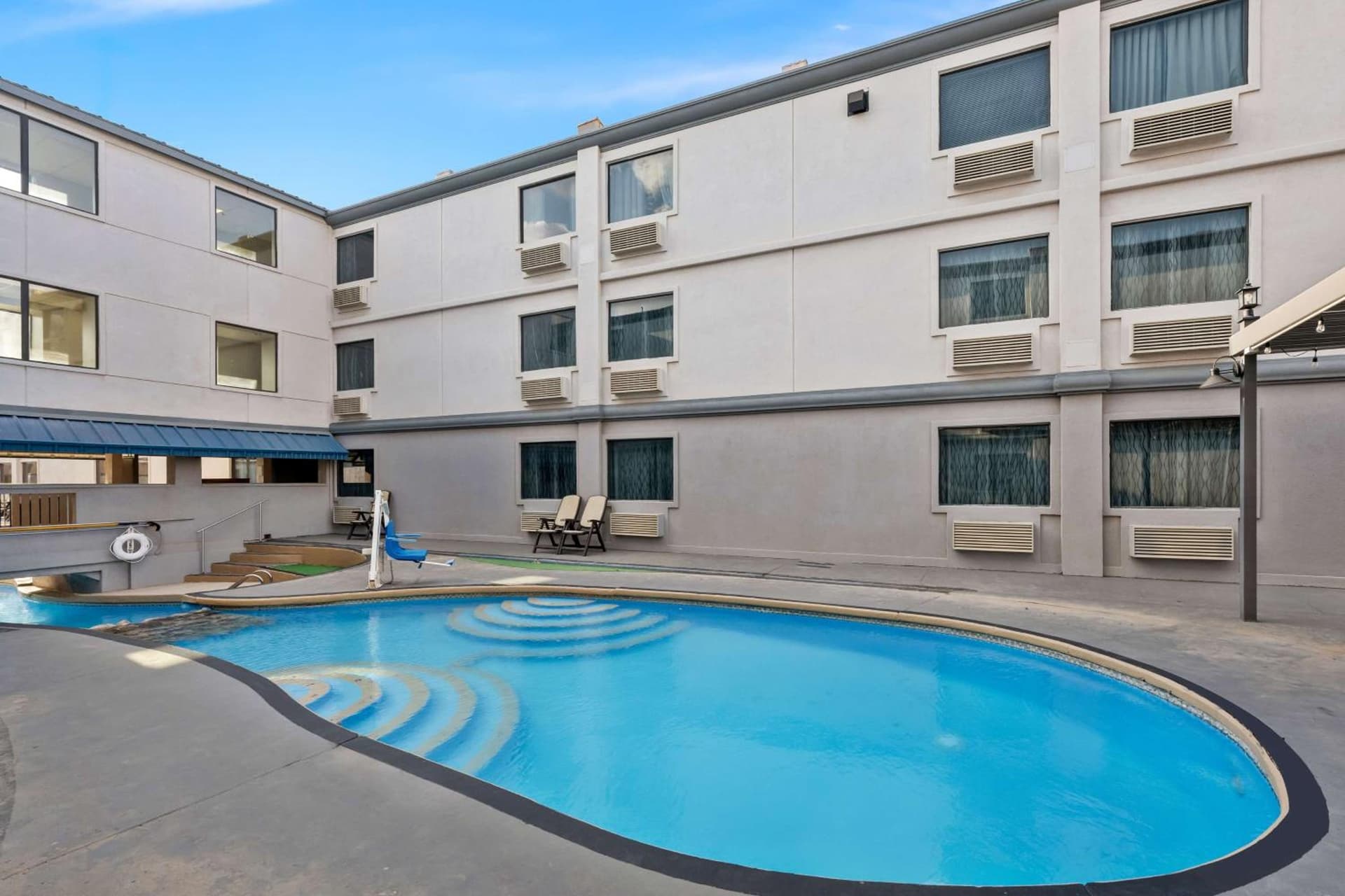 SureStay Plus Hotel by Best Western Lubbock Medical Center
