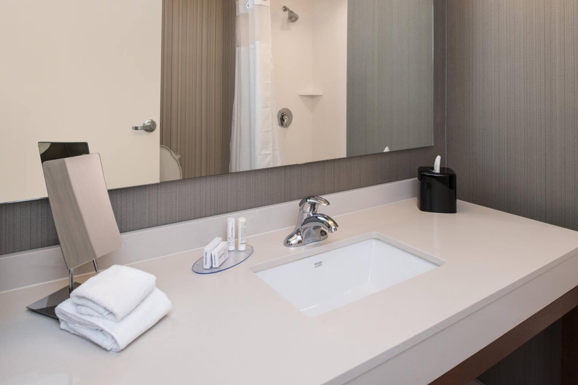 Courtyard by Marriott Detroit Farmington