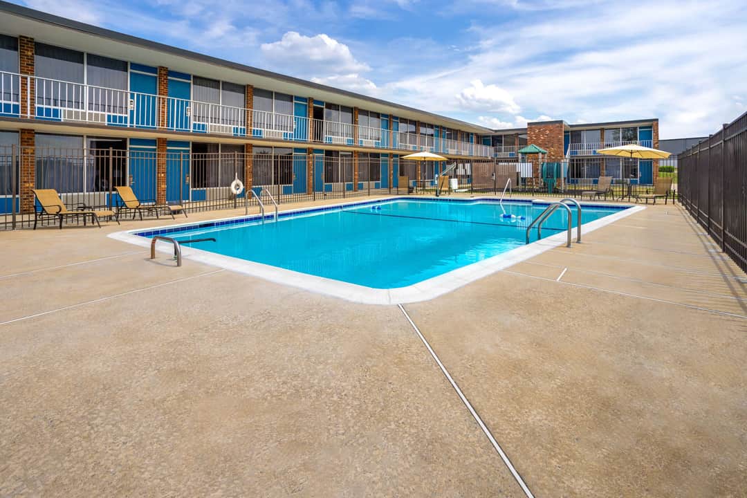 Days Inn by Wyndham Frederick