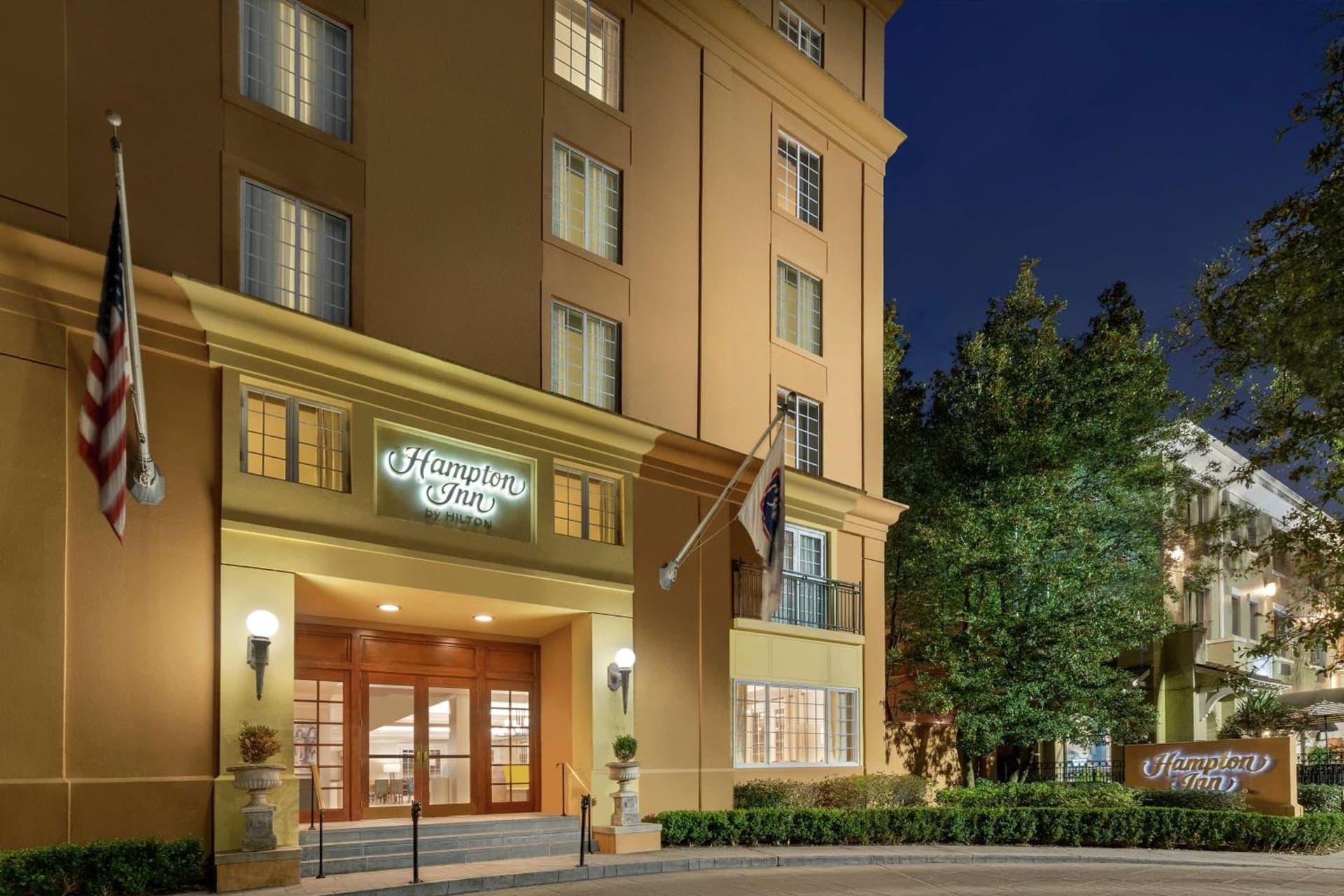 Hampton Inn New Orleans-St. Charles Ave./Garden District