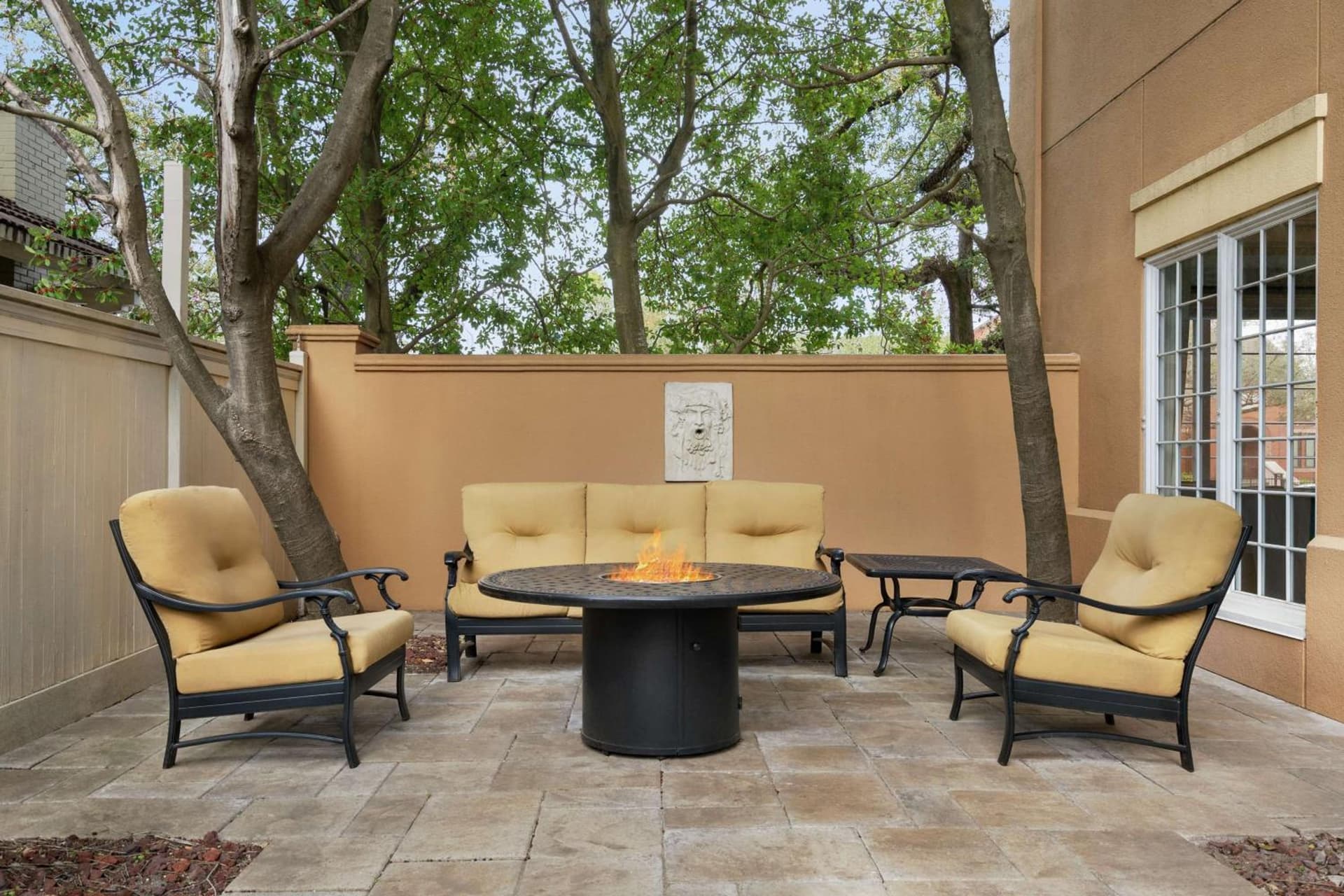 Hampton Inn New Orleans-St. Charles Ave./Garden District