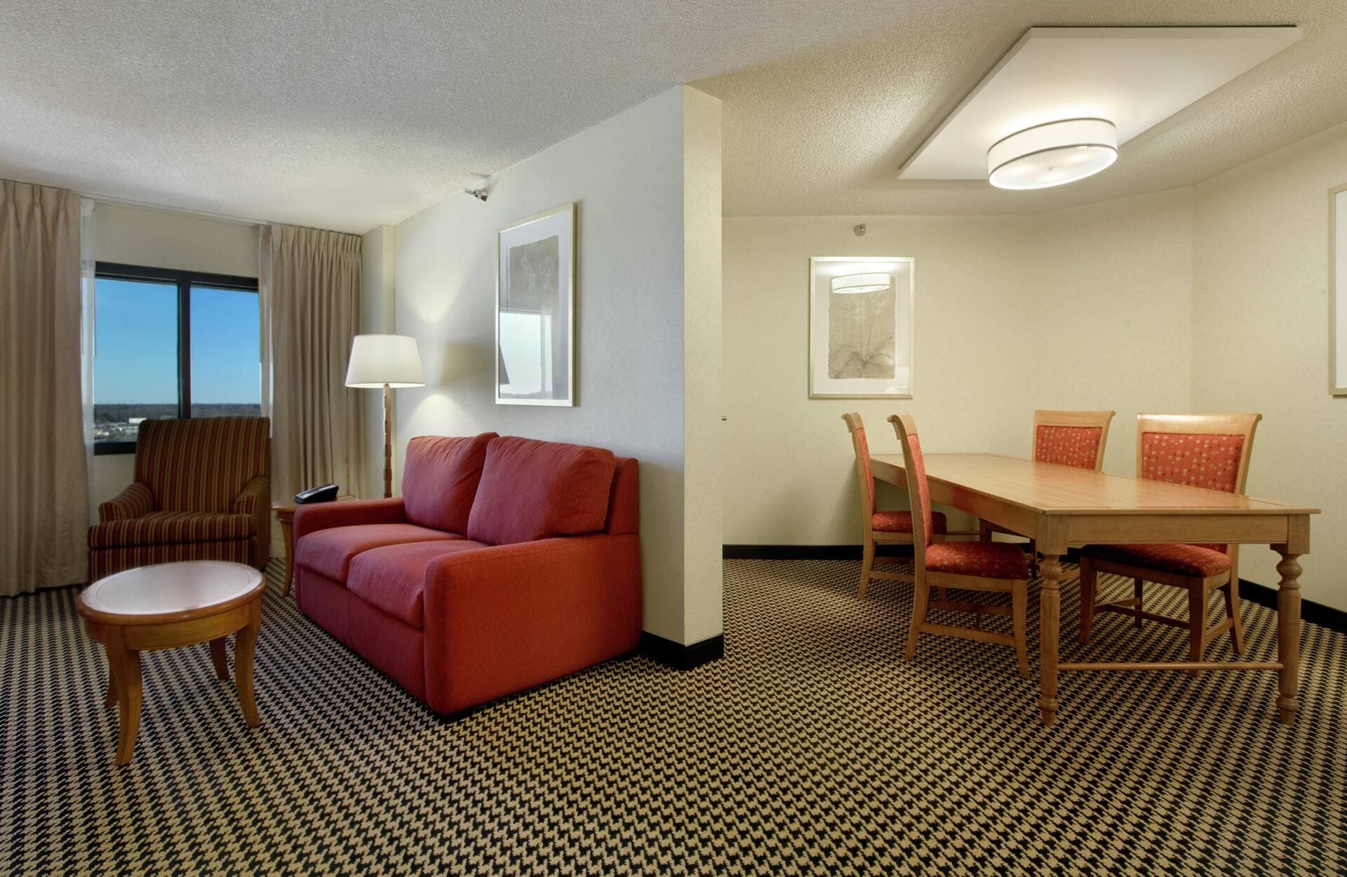 Hilton Suites Chicago/Oakbrook Terrace