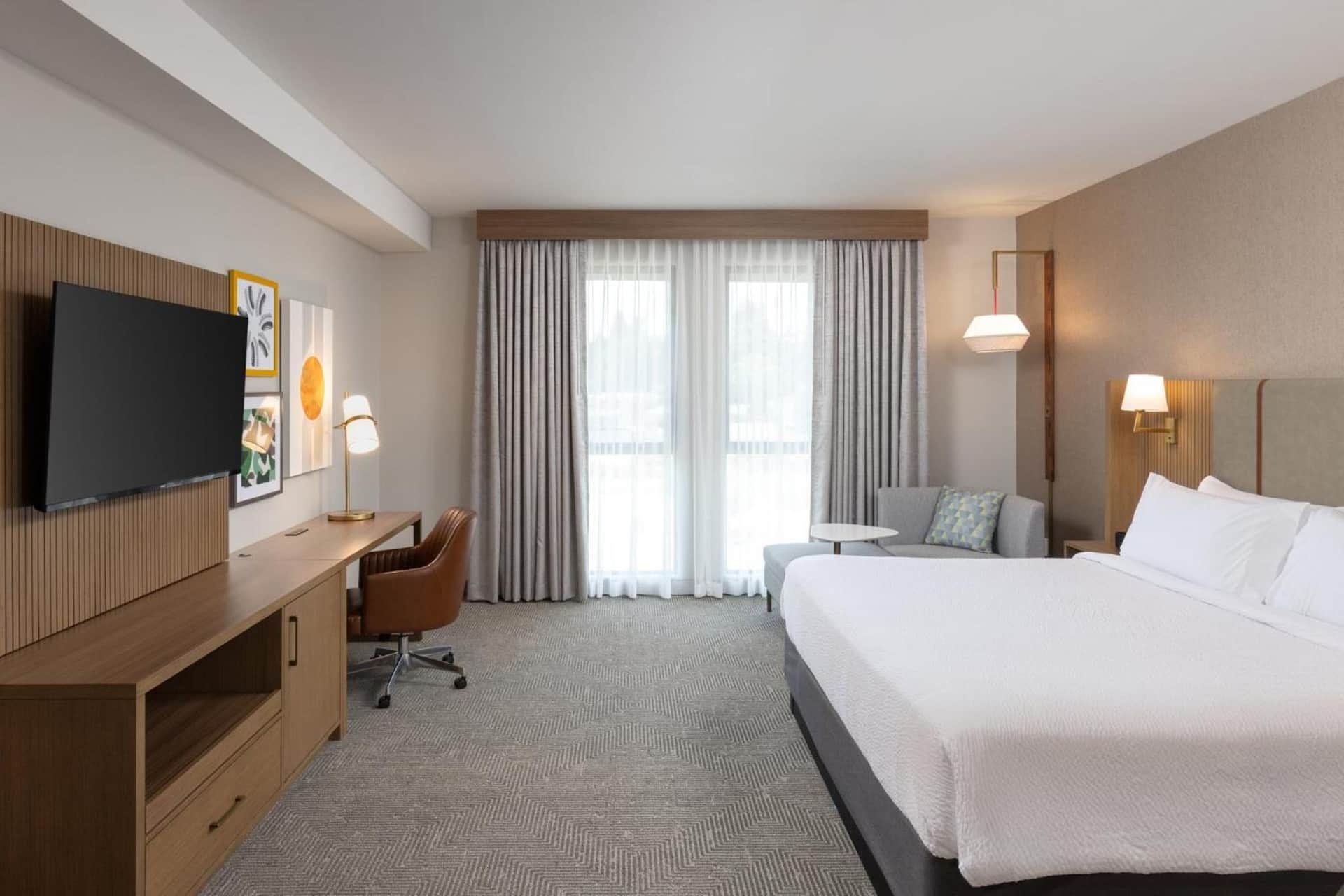 Holiday Inn & Suites Monterey Park Los Angeles, an IHG Hotel
