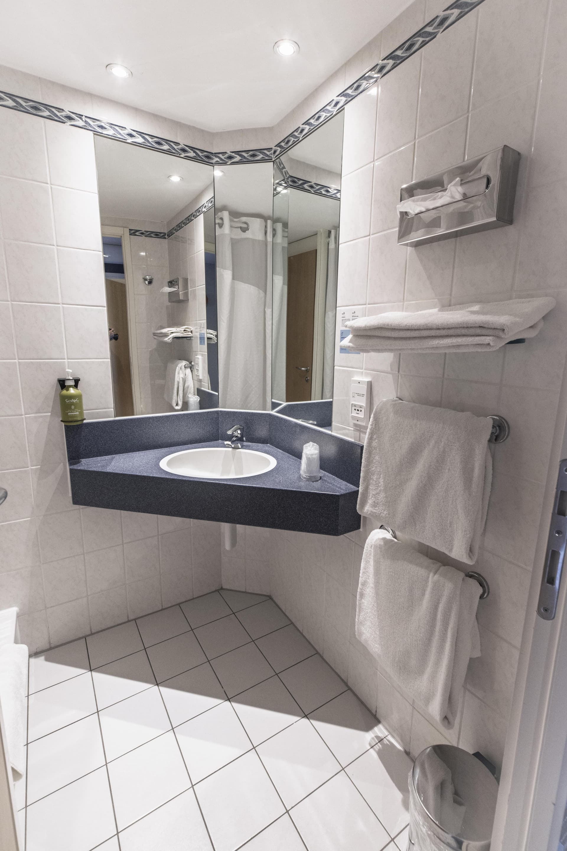Holiday Inn Express Geneva Airport by IHG