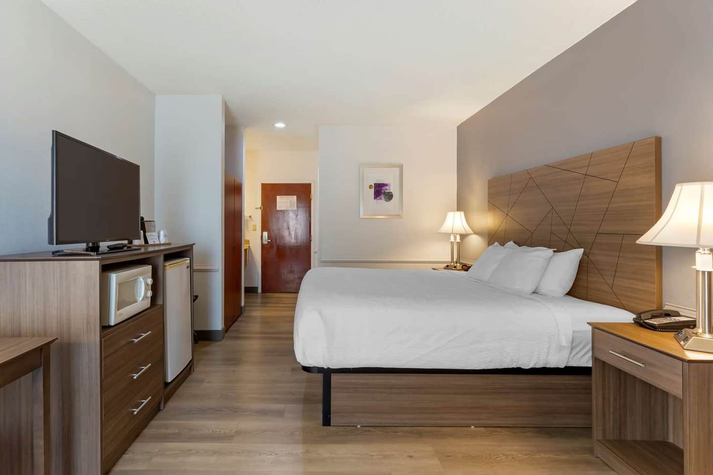 Best Western Plus South Hill Inn