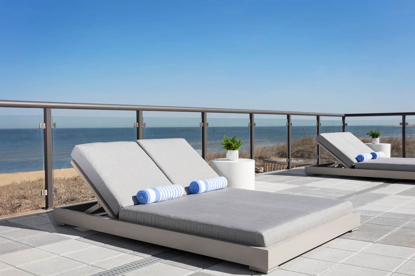 Delta Hotels by Marriott Virginia Beach Waterfront Suites